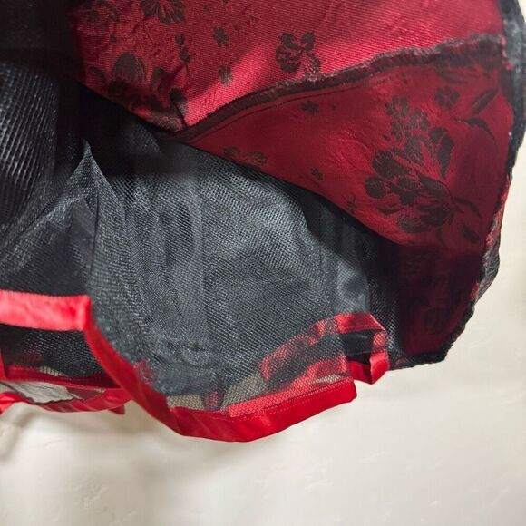 Red and Black Rose Jacket & Dress by Bed of Roses Druh Farrell Canada - Picture 9 of 11